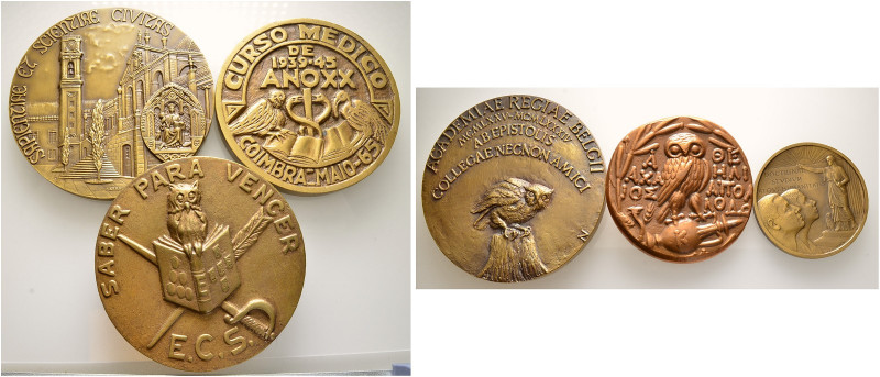 MEDAILLEN 
Sammlung von ca. 35 Medaillen mit EULEN-Darstellungen. Zumeist Bronz...