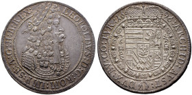 Haus Habsburg. Leopold I. 1657-1705 
Taler 1696 -Hall-. Mit Signatur IAK am Armabschnitt. Her. 644, Dav. 3245, Voglh. 221/6, MT 755. -Walzenprägung- ...