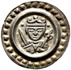 Ulm, königliche Münzstätte. Konrad IV. bis Konradin 1237-1254-1268 
Brakteat um 1250. Gekröntes Brustbild mit einem geschulterten Schwert in der Rech...