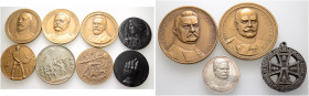 MEDAILLEN 
12 Stücke: MEDAILLEN - größtenteils mit Bezug zum Ersten Weltkrieg. Dabei 5x Bronzemedaille von Mayer und Wilhelm (je 55 mm) auf den Weltk...