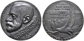 HAMBURG. Universität Hamburg 
Eisengussmedaille 1919 von Richard Luksch, auf die Gründung der Universität Hamburg. Büste des Bürgermeisters Dr. Werne...