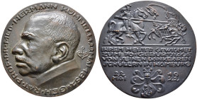 HAMBURG. Universität Hamburg 
Geschwärzte Bronzegussmedaille 1922 von Richard Luksch, zum 70. Geburtstag von Prof. Dr. Hermann Kümmell, Prof. der Med...