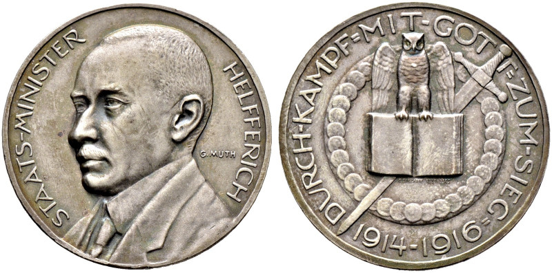 Erster Weltkrieg und Inflation. 
Mattierte Silbermedaille 1916 von G. Muth (bei...