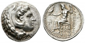 Imperio Macedonio. Alejandro III Magno. Tetradracma. 324-323 a.C. Babylon. (Price-3622). Anv.: Cabeza de Heracles a derecha recubierta con piel de leó...