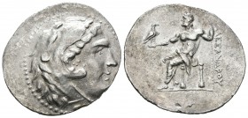 Imperio Macedonio. Alejandro III Magno. Tetradracma. 310-275 a.C. Incierta. (Price-844). Anv.: Cabeza de Heracles a derecha recubierta con piel de leó...