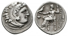 Imperio Macedonio. Alejandro III Magno. Dracma. 322-319 a.C. Kolophon. (Müller-363). Anv.: Cabeza de Heracles a derecha recubierta con piel de león. R...
