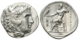 Imperio Macedonio. Alejandro III Magno. Tetradracma. 336-323 a.C. Peloponeso. (Price-2088 variante). (Müller-895). Anv.: Cabeza de Heracles a derecha ...