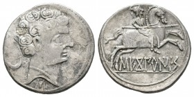 Secobirices. Denario. 120-30 a.C. Saelices (Cuenca). (Abh-2170). Anv.: Cabeza masculina a derecha, detrás creciente y debajo S. Rev.: Jinete con lanza...