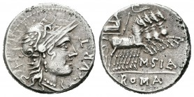 Curtia. Denario. 116-115 a.C. Norte de Italia. (Ffc-669). (Craw-285-2). (Cal-534). Anv.: Cabeza de Roma a derecha, detrás X, delante Q CVRT. Rev.: Júp...
