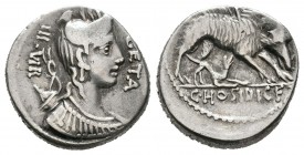Hosidia. Denario. 68 a.C. Sur de Italia. (Ffc-748). (Craw-407/2). (Cal-618). Anv.: Busto diademado de Diana a derecha con arco y carcaj sobre las espa...