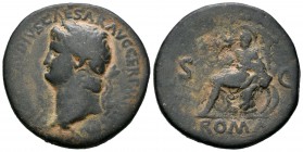 Nerón. Sestercio. 66 d.C. Lugdunum. (Spink-1961). (Ric-517). Rev.: ROMA S C. Roma sentada a izquierda sobre coraza, con Victoria y parazonium. Ae. 24,...