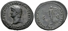 Nerón . Dupondio. 64 d.C. Roma. (Spink-1969). (Ric-412). Rev.: VICTORIA AVGVSTI S C. Victoria avanzando a izquierda con corona y palma, en exergo II. ...