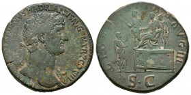 Adriano. Sestercio. 119-122 d.C. Roma. (Ric-582b). Rev.: LIBERALITAS AVG III. El emperador sentado a izquierda sobre plataforma entre dos asistentes, ...