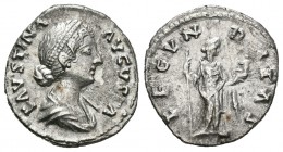 Faustina Hija. Denario. 161-75 d.C. Roma. (Spink-5252). (Ric-677). Rev.: FECVNDITAS. Fecundiad en pie a derecha con cetro y niño. Ag. 2,94 g. EBC-. Es...