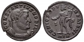 Constantino I. Follis. 302-3 d.C. Trier. (Spink-14037). (Ric-508). Rev.: GENIO POPVLI. Genio en pie a izquierda con pátera y cuerno de la abundancia. ...