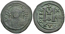 Justiniano I. Follis. 527-65 d.C. Cyzicus. (DRS-207). Ae. 19,66 g. Año 13. MBC-. Est...60,00.