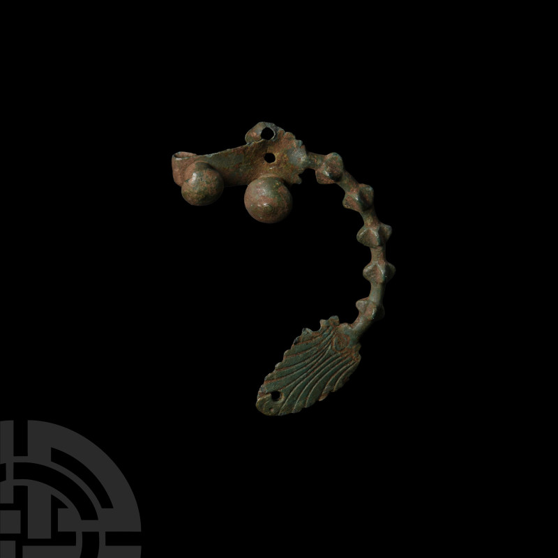Greek Bronze Crescent Brooch
Circa 3rd century B.C. Comprising a bow with trans...