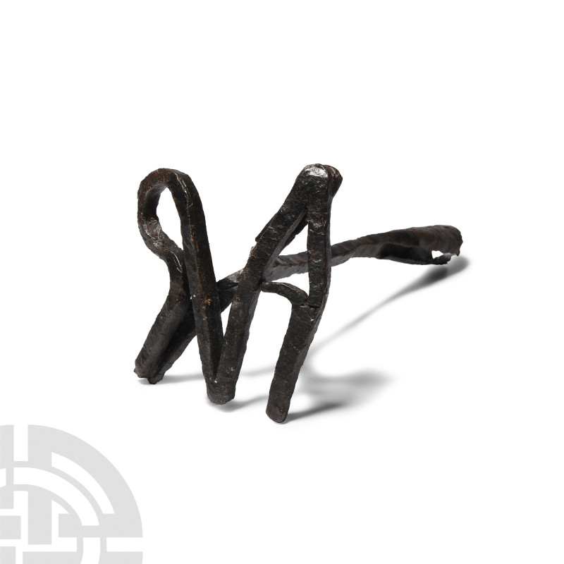 Late Roman Iron Branding Signaculum
Circa 3rd-6th century A.D. Displaying a mon...