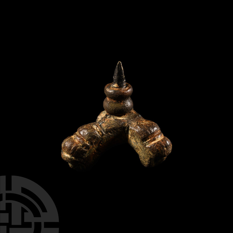Anglo-Norman Gilt Bronze Travelling Pricket Candle Stick with Beast Heads
11th-...