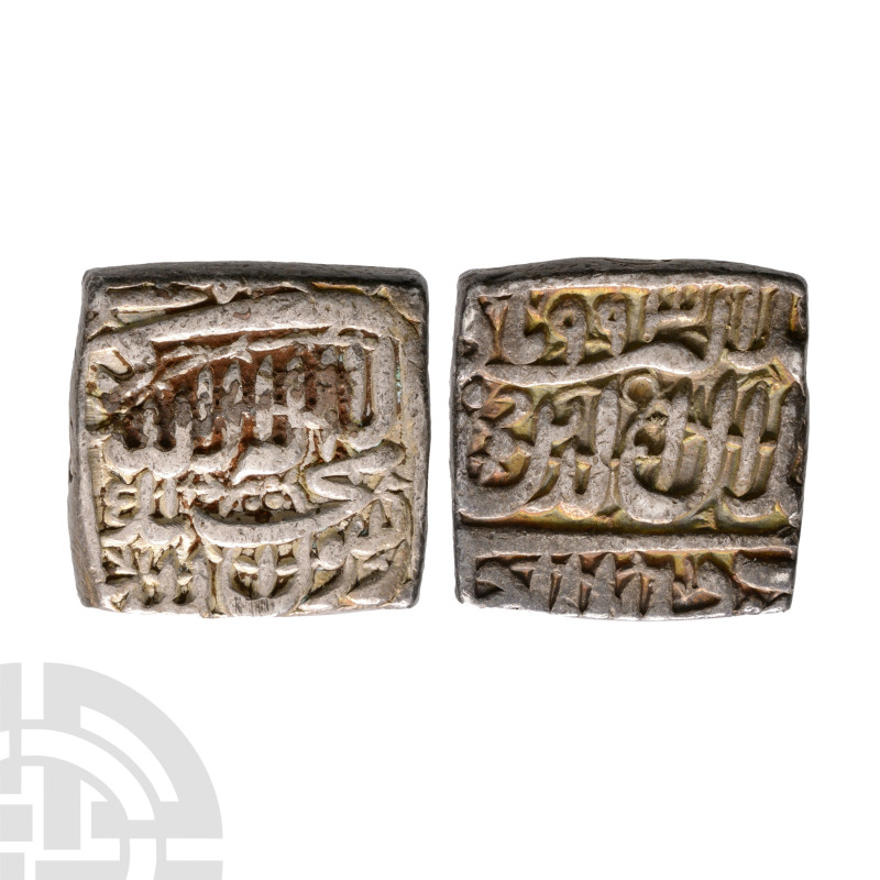 World Coins - India - Gujarat - Ahmadabad - AR Rupee
993 h. / 1585 A.D. Obv: in...