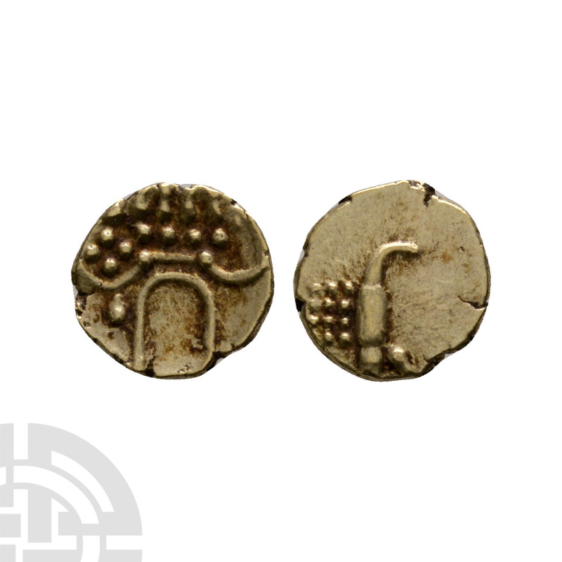 World Coins - India - Cochin - AV Fanam
1600-1750 A.D. Obv: sun and moon over p...