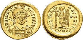 Anastasius I, 491-518. Solidus (Gold, 20 mm, 4.49 g, 6 h), Constantinopolis, circa 492-507. D N ANASTA-SIVS P P AVG Pearl-diademed, helmeted and cuira...