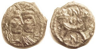 NABATAEA, Aretas IV & Queen Shaqilath, 9 BC - 40 AD, Æ18;, Conjoined heads r/ cr...