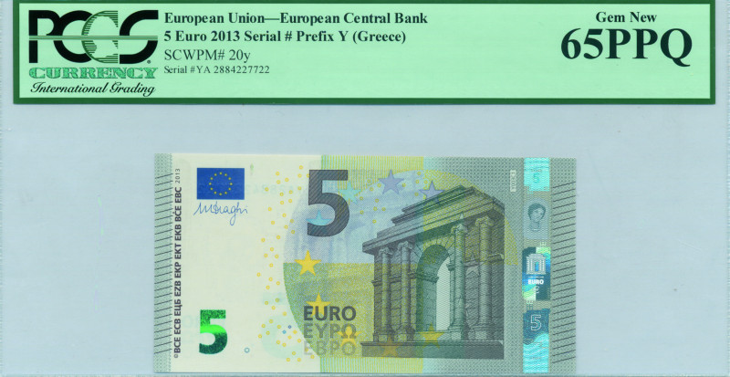 GREECE: 5 Euro (2013) in gray and multicolor. Gate in classical architecture on ...