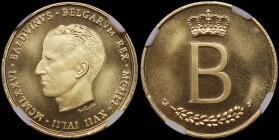 BELGIUM: 20 Francs (1976) in gold (0,900) commemorating the 25th anniversary of Reign of Baudouin I. Head of Baudouin facing left on obverse. Crowned ...