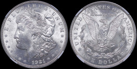 USA: 1 Dollar (1921) in silver (0,900). Head of Liberty facing left and legend "E.PLURIBUS.UNUM" on obverse. American eagle and legend "UNITED STATES ...