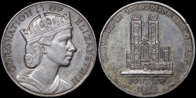 GREAT BRITAIN: Silver commerotative medal (1953) for the Elizabeth II Coronation. Young crowned bust of H.M. Queen Elizabeth II facing right on obvers...