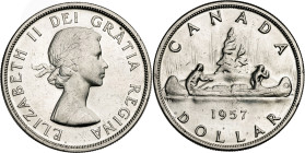 Canadá. 1957. Isabel II. 1 dólar. (KM. 54). Una línea de agua a la derecha de la canoa. Golpecitos. AG. 23,48 g. EBC.