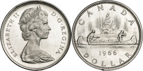 Canadá. 1966. Isabel II. 1 dólar. (KM. 64.1) Puntos grandes. AG. 23,07 g. EBC+.