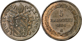 Estados Pontificios. 1851. Pío IX. R (Roma). 5 baiocchi. (KM. 1356). Anno V. Golpecitos. CU. 40,56 g. (MBC+).