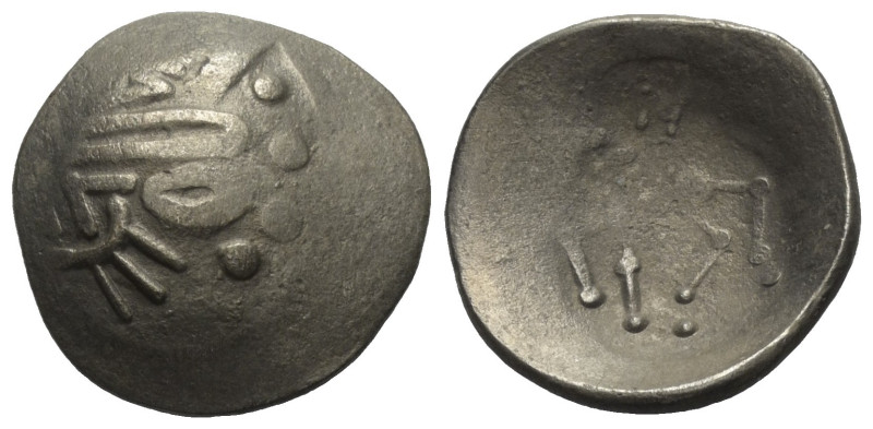 Ostkelten. Muntenien. Typ 'Sattelkopf'.

 Tetradrachme (Silber).
Vs: Stark st...