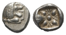 Ionien. Milet.

 Diobol (Silber). Ca. 520 - 470 v. Chr.
Vs: Löwenprotome mit zurückgewandtem Kopf und aufgerissenem Maul nach links.
Rs: Florales ...
