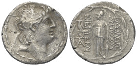 Seleukidisches Königreich. Antiochos VII. Euergetes (138 - 129 v. Chr.).

 Tetradrachme (Silber). Ca. 138 - 129 v. Chr. Antiochia am Orontes.
Vs: K...