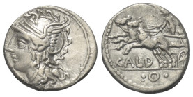 C. Coelius Caldus.

 Denar (Silber). 104 v. Chr. Rom.
Vs: Kopf der Roma mit geflügeltem Greifenkopfhelm links.
Rs: CALD. Victoria in galoppierende...