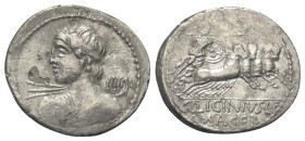 C. Licinius Macer.

 Denar (Silber). 84 v. Chr. Rom.
Vs: Büste des Apollo mit Blitzbündel in Rückenansicht nach links.
Rs: C LICINIVS L F / MACER....