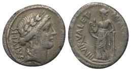Mn. Acilius Glabrio.

 Denar (Silber). 49 v. Chr. Rom.
Vs: SALVTIS. Kopf der Salus mit Lorbeerkranz rechts.
Rs: MN ACILIVS III VIR VALETV. Valetud...