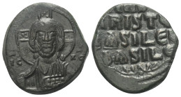 Anonyme Prägungen. Basilius II. Bulgaroktonos (976 - 1025 n. Chr.) und Constantinus VIII.

 Follis (Kupfer). Constantinopolis.
Vs: EMMANOVHL / IC -...