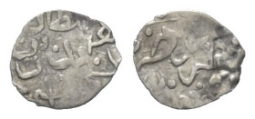 Osmanen. Ahmed II. (1102 - 1106 H. / 1691 - 1695).

 Akce (Silber). 1102 H. Kostantiniye.
10 mm. 0,13 g. 

OC 21-009-00; Damali 21-K-G4a.
 Sehr ...