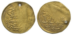 Osmanen. Ahmed III. (1115 - 1143 H. / 1703 - 1730).

 Ashrafi (Gold). 1115 H. Misir.
Vs: Tughra, Münzstätte und Jahr des Regierungsantritts.
Rs: T...