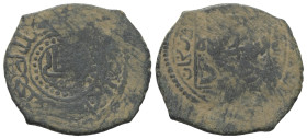Menkujakiden (Mengücekiden). Fakhr ad-Din Baramshah (563 - 622 H. / 1167 - 1225).

 Fals (Kupfer). 600 H. Arzinjan (Erzincan).
29 mm. 8,56 g. 

A...