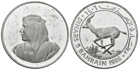 Bahrain. Isa Bin Salman (1961-1999). 5 dinars. 1406 H (1986). (Km-13). Ag. 19,57 g. World Wildife Fund. PROOF. Est...40,00. 

Spanish Description: B...
