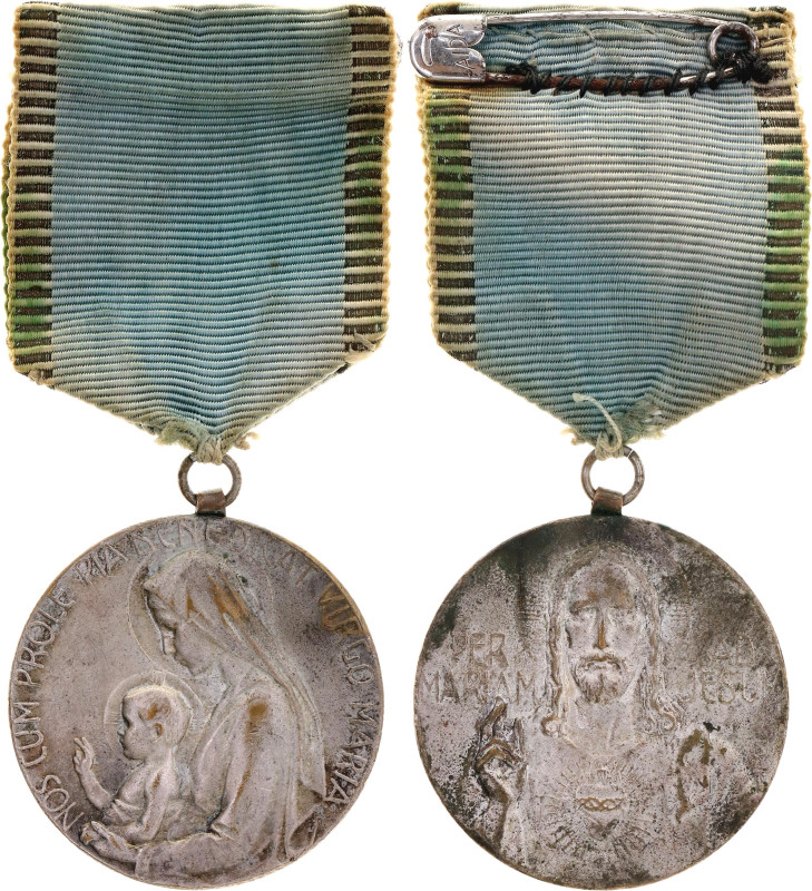 Europe Virgin Mary Medal 20 -th Century 

vsAE 38x35 mm.; With original ribbon...