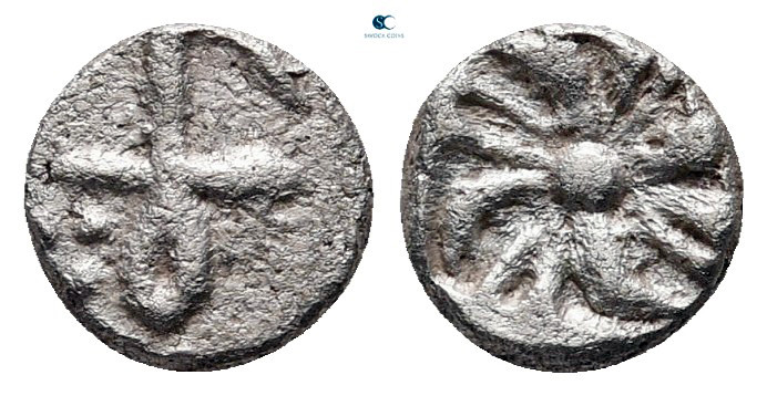Thrace. Apollonia Pontica circa 540-530 BC. 
Hemiobol AR

7 mm, 0,41 g


...