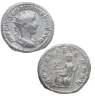 240 d.C. Gordiano III (238-244 d.C). Roma. Antoniniano. RIC IV Roma 70. Ve. 4,53 g. IMP GORDIANVS PIVS FEL AVG; Busto de emperador con corona radiada,...