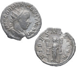 238-244 d.C. Gordiano III (238-244 d.C). Roma. Antoniniano. Ve. 3,64 g. IMP GORDIANVS PIVS FEL AVG; Busto de emperador con corona radiada, toga y cora...