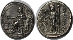 Griechische Münzen, CILICIA. NAGIDOS. AR-Stater 370/365 v. Chr, Aphrodite sitzt l. mit Patera, dahinter Eros, davor Altar//Dionysos steht l. mit Reben...